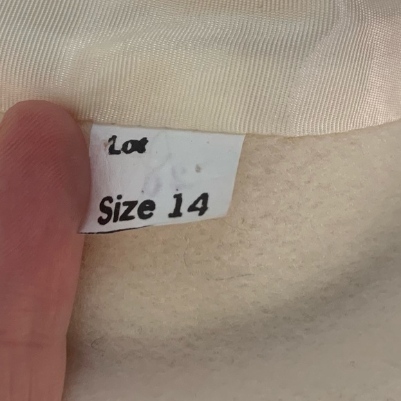 Vintage 70’s Elegant Cream Wool Winter Coat - Picture 15 of 16